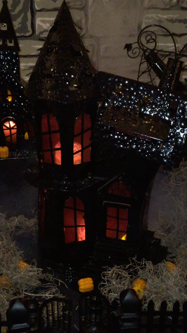 "Haunted Mansion" Halloween tea light holder