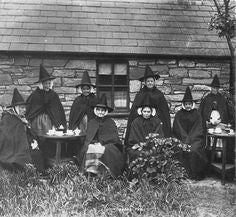 "Salem Witch's Cottage" Halloween tea light holder